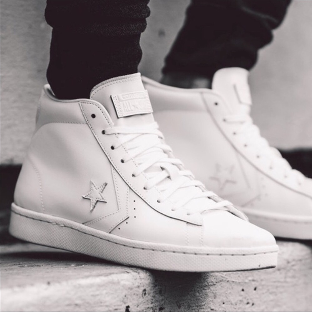 ❗️SOLD❗️NWOB CONVERSE 1 STAR MID TOP MEN SIZE 10.5 - Picture 2 of 8